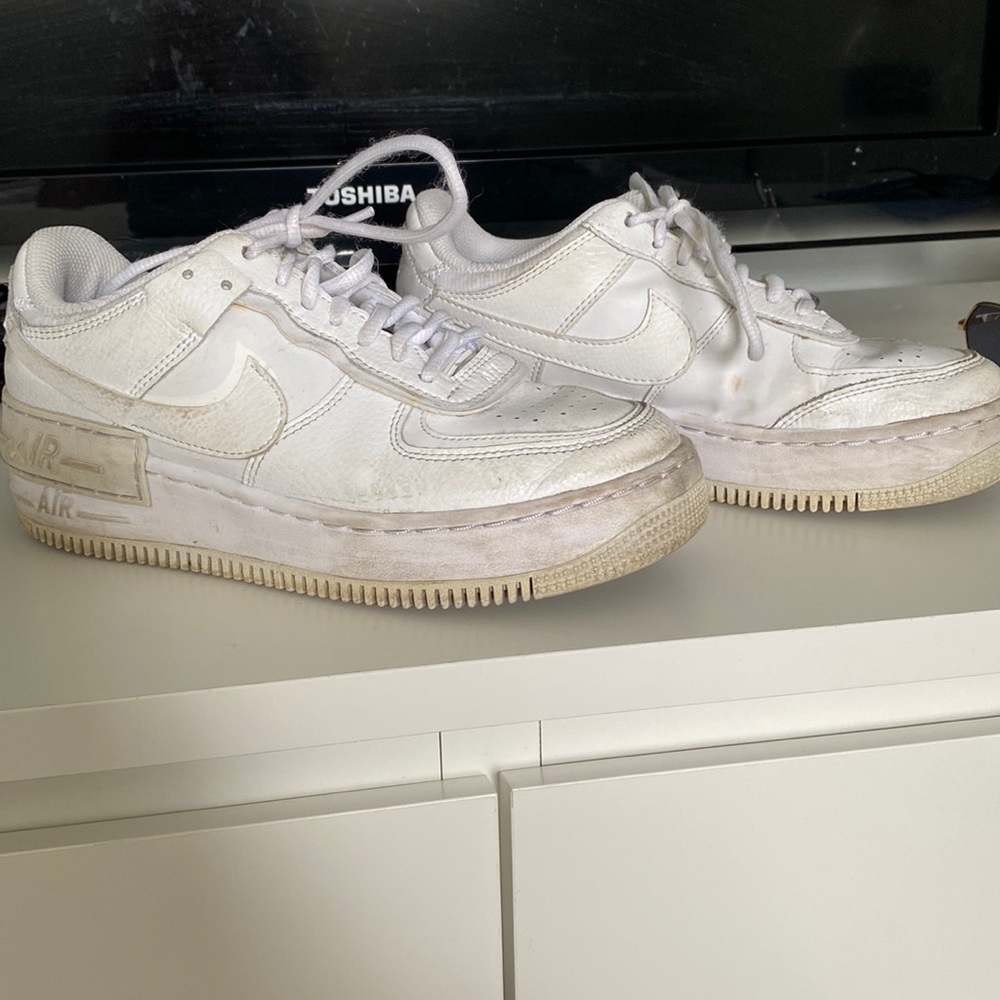 white nike air forces